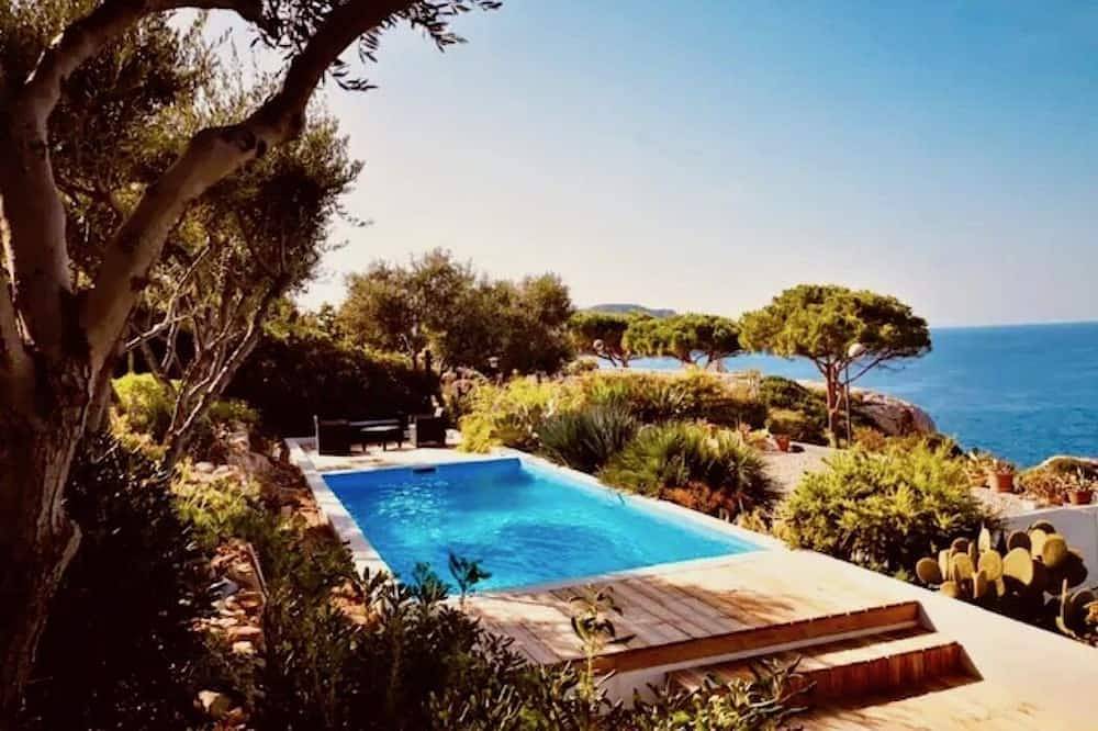 Typische, unabhängig gebaute korsische Villa, Meerblick, beheizter Pool in Calvi, Calvi und Umgebung