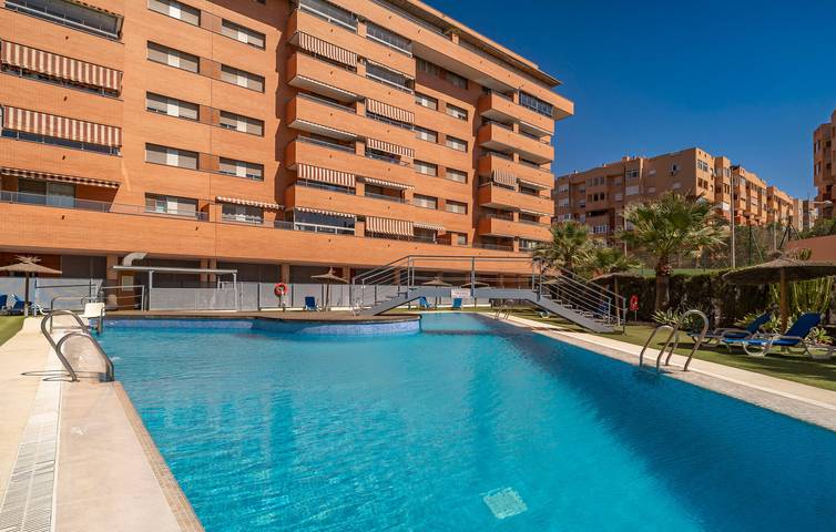 Location de vacances pour 6 personnes, avec terrasse, animaux acceptés à Almería
