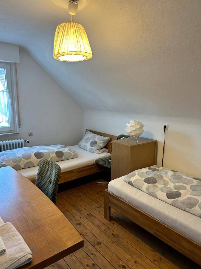 Ganze Wohnung, Three-Bedroom Apartment - High Floor in Rödermark, Landkreis Offenbach