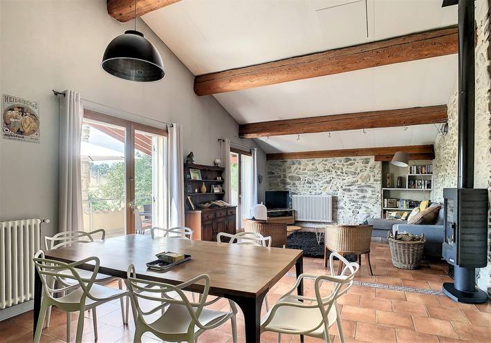 Gîte pour 8 personnes, avec piscine, animaux acceptés à Limoux