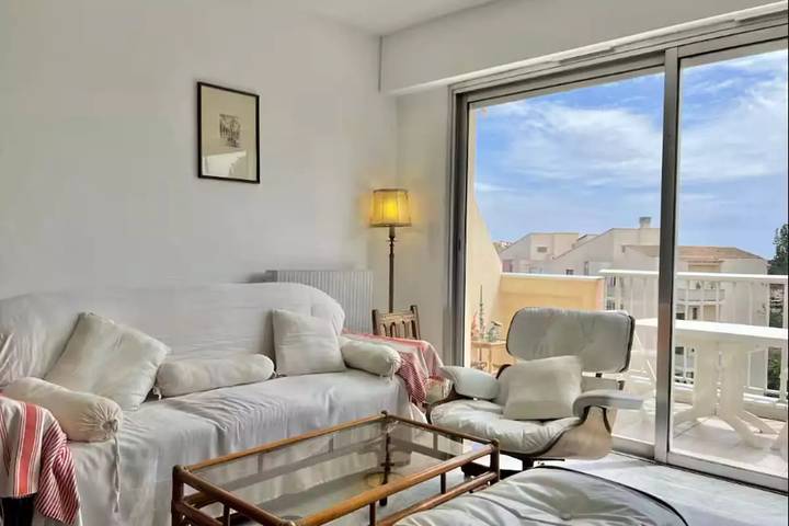 Appartement de vacances pour 4 personnes, avec terrasse, animaux acceptés à Le Cannet