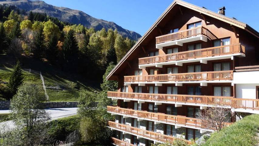 Gîte pour 7 personnes, avec balcon dans Patinoire De Meribel