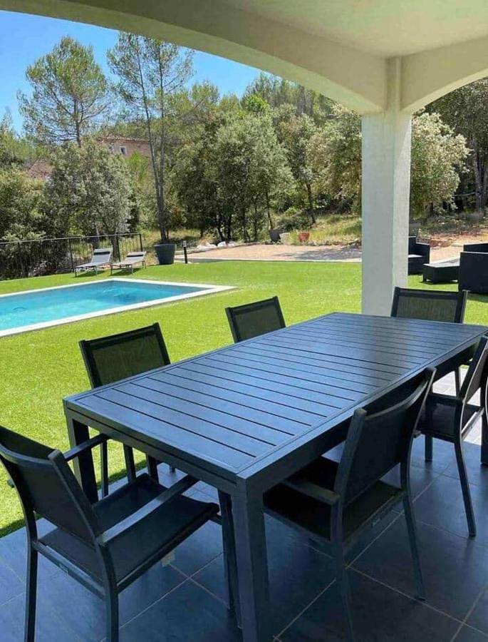 Chalet para 10 personas, con vistas además de jardín y piscina, Se admiten mascotas - 1