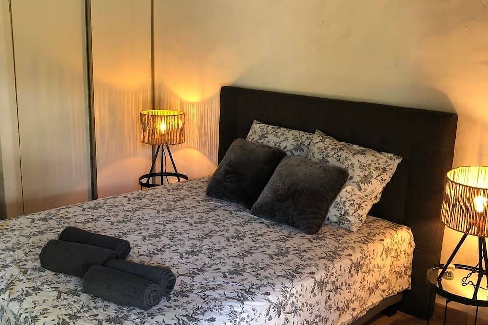 Hauptvilla 4 Schlafzimmer + Schuppen 2 Schlafzimmer, 600m Strand, Pool in Saint-Tropez, Mittelmeerküste (Frankreich)