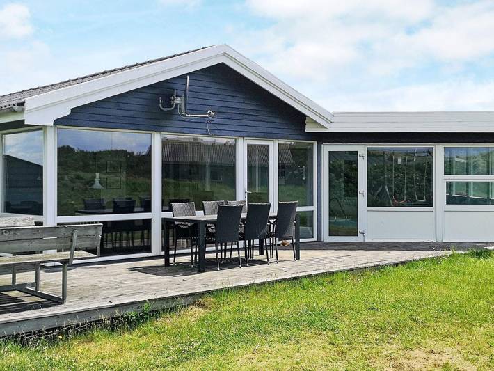 Ferienhaus für 8 Personen, mit Pool und Whirlpool sowie Terrasse und Sauna, kinderfreundlich in Søndervig - 2
