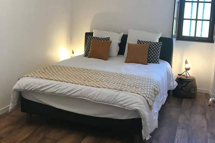 Gîte pour 12 personnes, avec jardin à Yvré-l'Évêque - 2