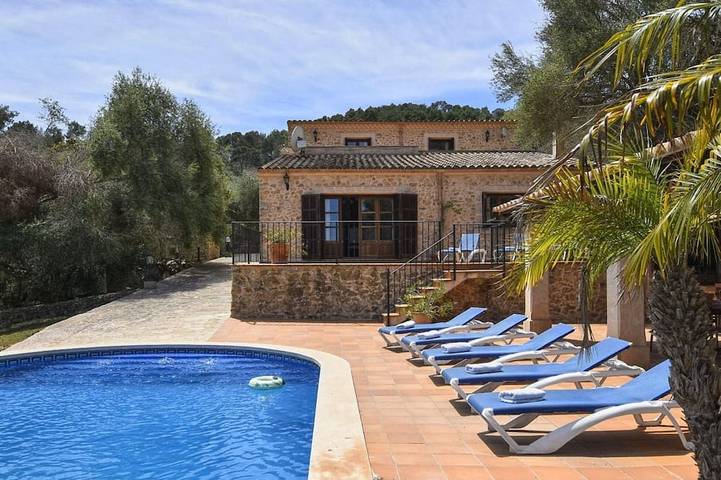 Holiday home for 8 people, with pool and hot tub as well as garden and terrace - 1