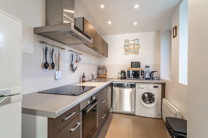 Appartement entier, Le Petit Moulleau - Appt dans villa classée à 50m de la plage in Pyla-sur-Mer, La Teste-de-Buch