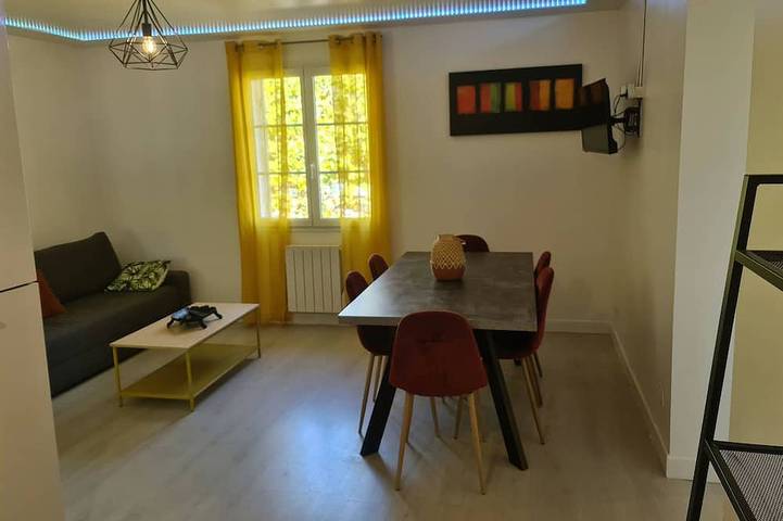 Gîte pour 6 personnes, animaux acceptés à Petit-Palais-et-Cornemps