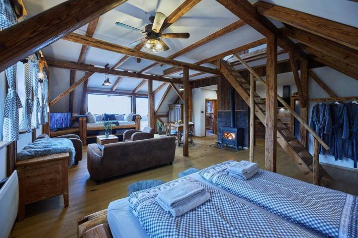 Wiejski domek dla 7 osób, z sauna i jacuzzi oraz ogród w Czechy