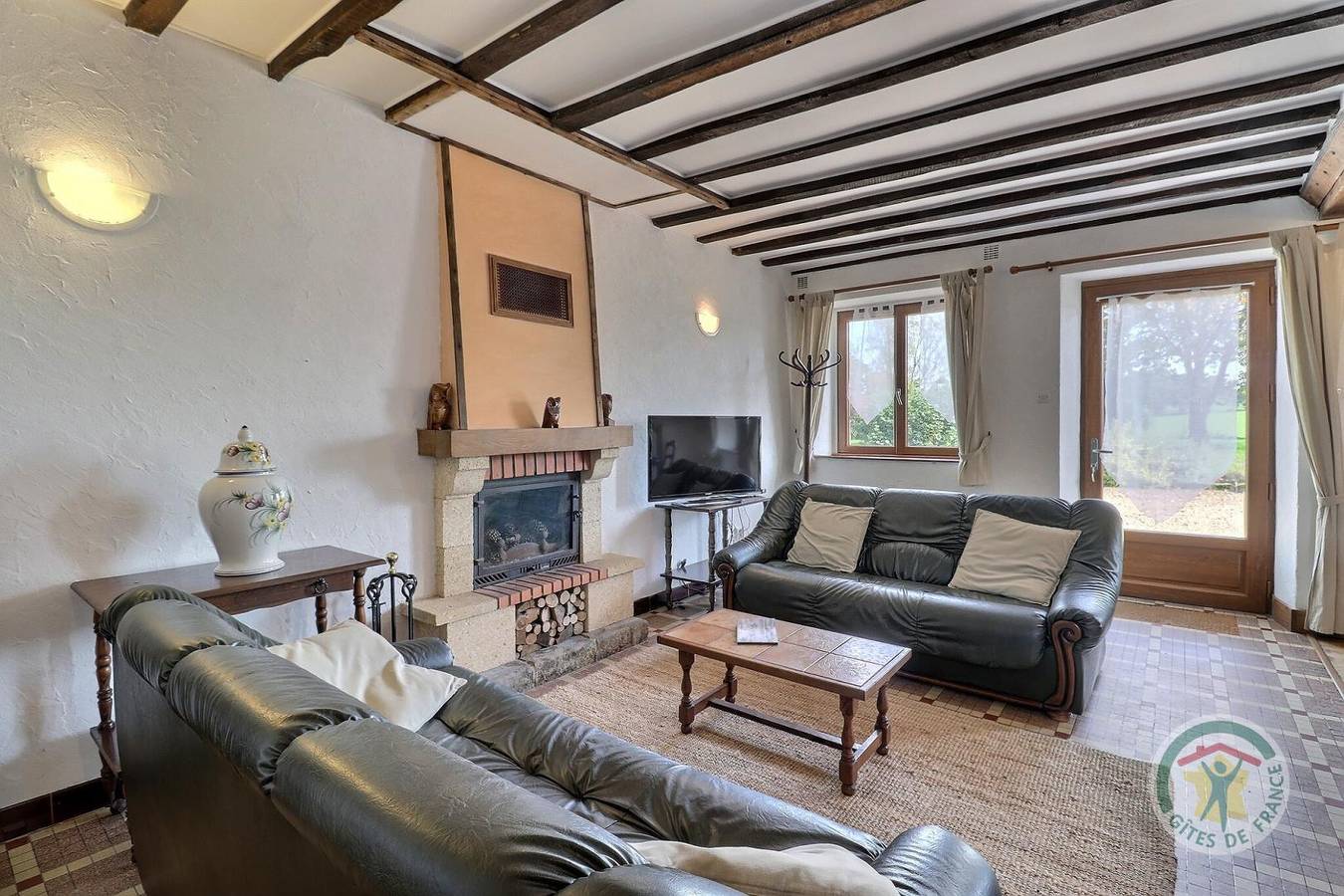 Le Champ des Loups - Cerise in Mellé (Brittany), Fougères-Vitré