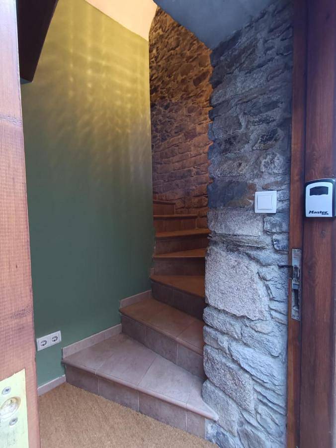 Gîte pour 5 personnes, avec vue et balcon dans Arties - 4