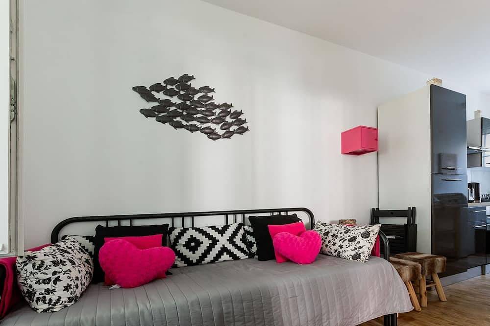 Entire apartment, Apartment in Isigny near Cotentin Marshes in Saint-Benoît-de-l'Aure, Bayeux region