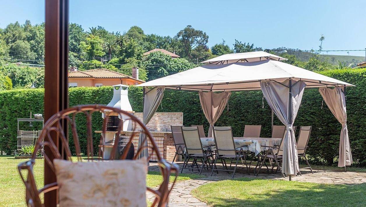 Three-Bedroom Townhouse in Nueva de Llanes, Llanes