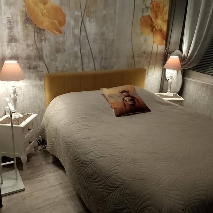 Gîte pour 2 personnes, avec terrasse et vue à Olliergues - 2