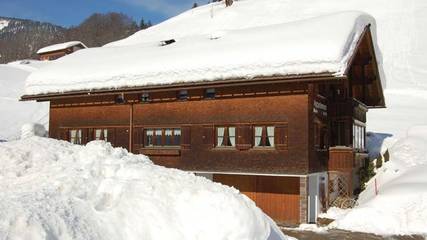 Gîte pour 3 personnes, avec balcon et jardin à Schoppernau