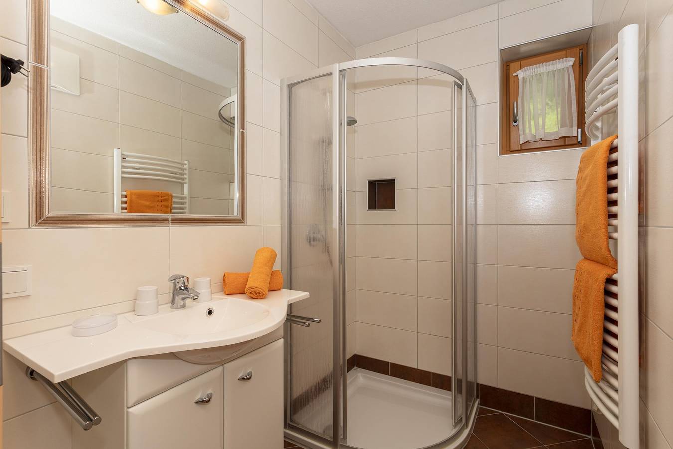 Ganze Ferienwohnung, App. 3: 2 Schlafräume / 2 Bäder / 2 Wc / 2 Balkone in Kaprun, Pinzgau