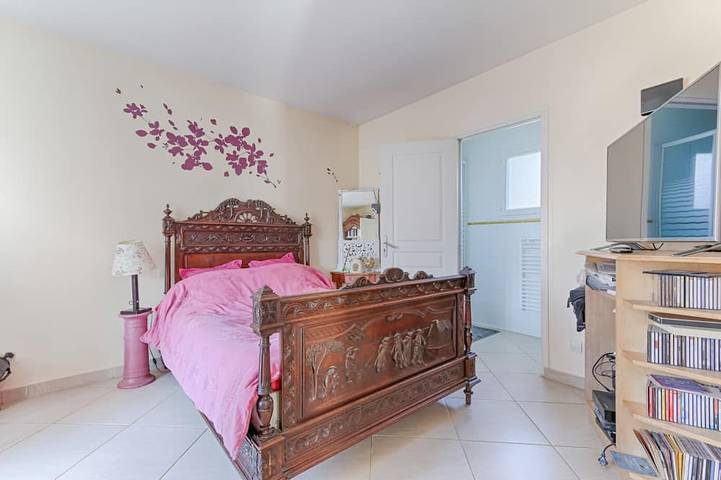 Location de vacances pour 6 personnes, avec piscine et jardin à Mornant - 2