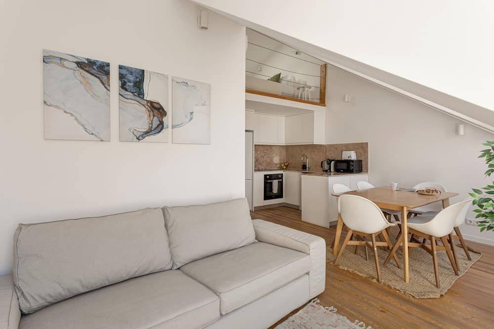 Holiday apartment in Lisbon from £208 per night