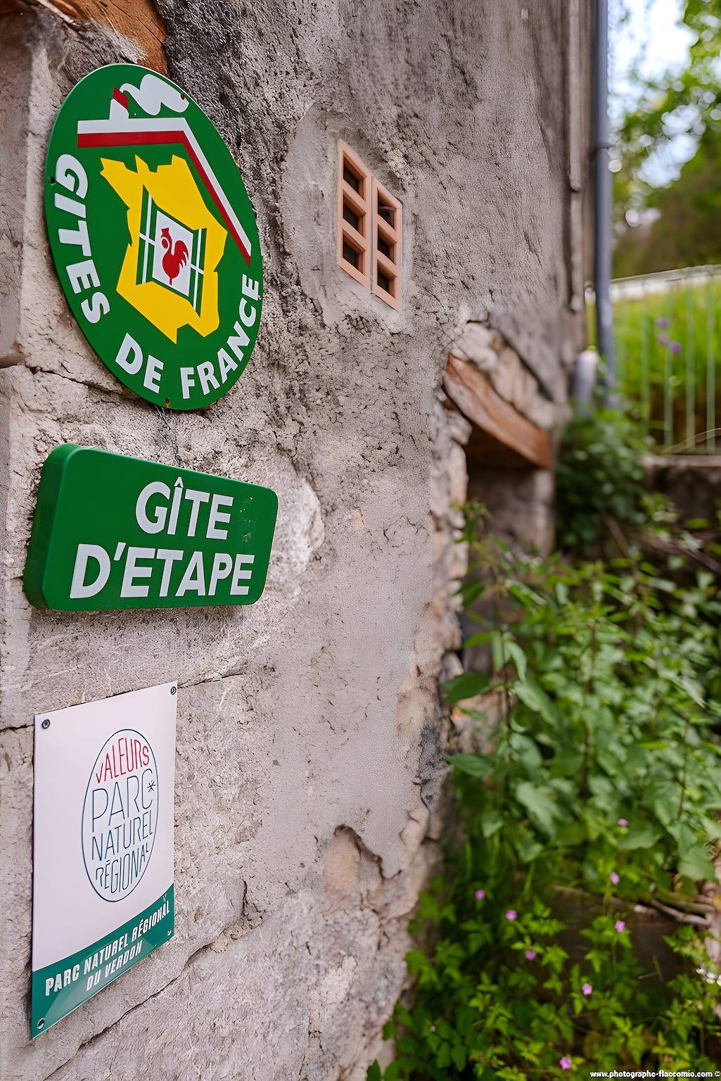 Studio entier, Gîte d'étape et de séjour, appartement "la chambrette" in Blieux, Parc naturel régional du Verdon
