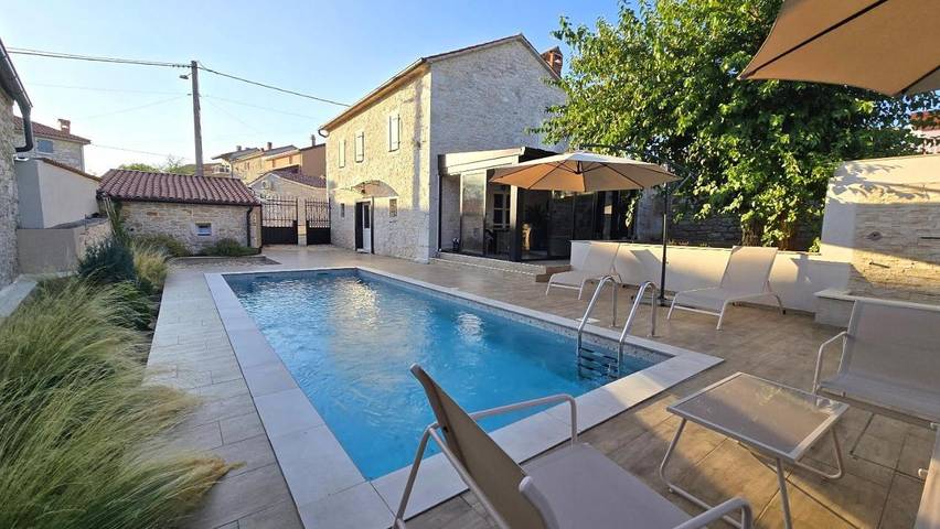 Villa per 4 persone, con Terrazza e Giardino nonché Piscina a San Marco