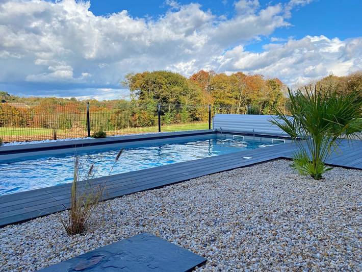Gîte pour 4 personnes, avec terrasse ainsi que piscine et jardin à Péaule - 2