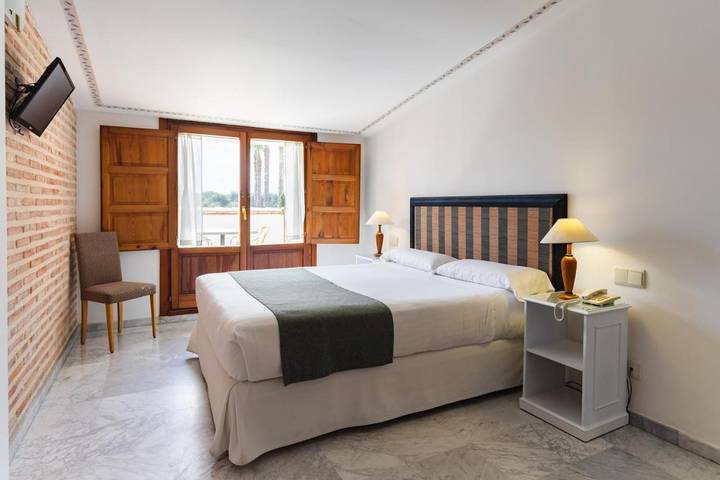 Apartamento para 2 personas, con Terraza y Jardín además de Piscina y Sauna en Bétera