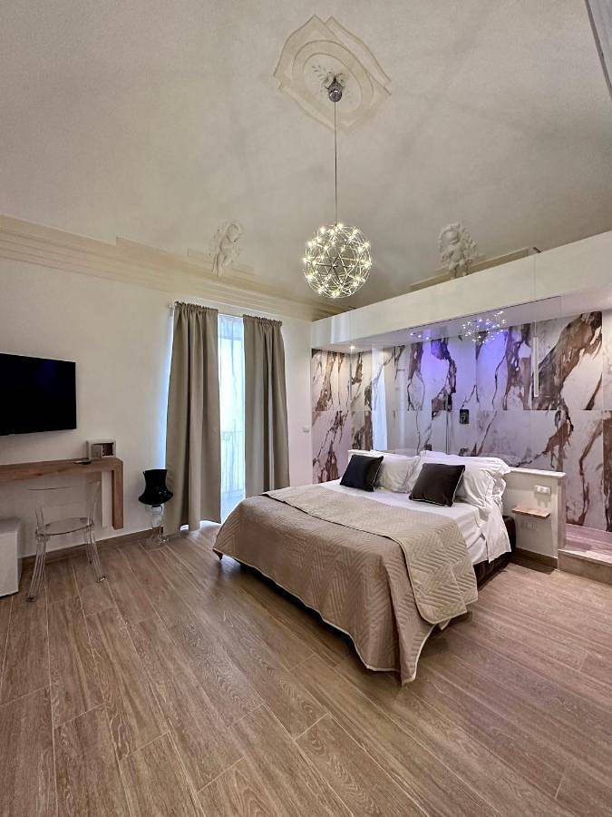 Maison d’hôte pour 2 personnes, avec jacuzzi et balcon à Catane - 2