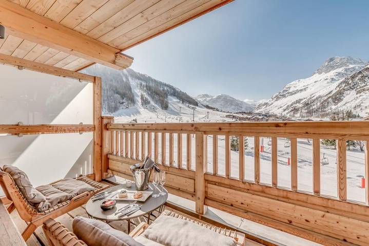 Hôtel pour 2 personnes, avec sauna et terrasse ainsi que piscine et jacuzzi, animaux acceptés