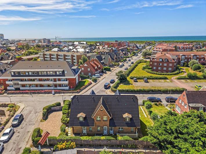 Ganze Wohnung, 3-Zimmer-Ferienwohnung mit Terrasse. - nur 400 Meter zum Strand. in Westerland, Sylt (Gemeinde)