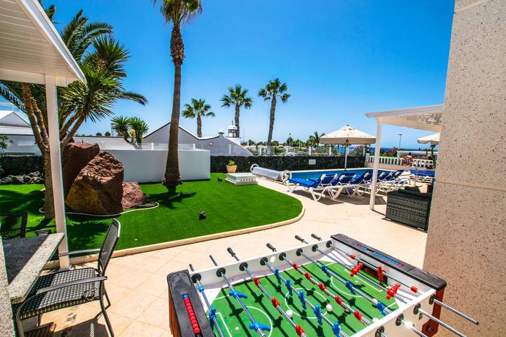 Chalet para 8 personas, con terraza además de jardín y jacuzzi en Lanzarote - 2