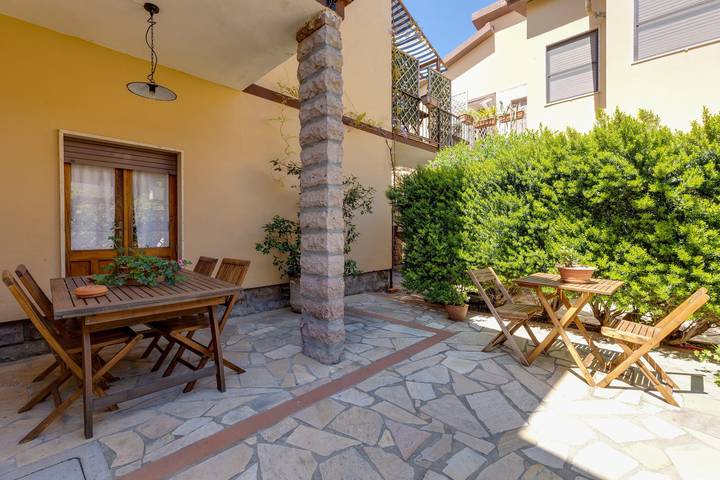 Location de vacances pour 6 personnes, avec jardin à Bosa Marina - 4