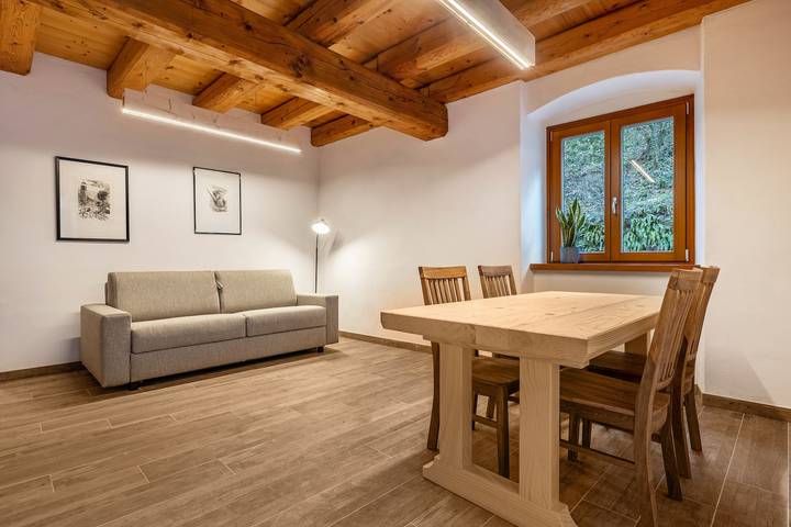 Ferienwohnung für 6 Personen, mit Balkon und Garten