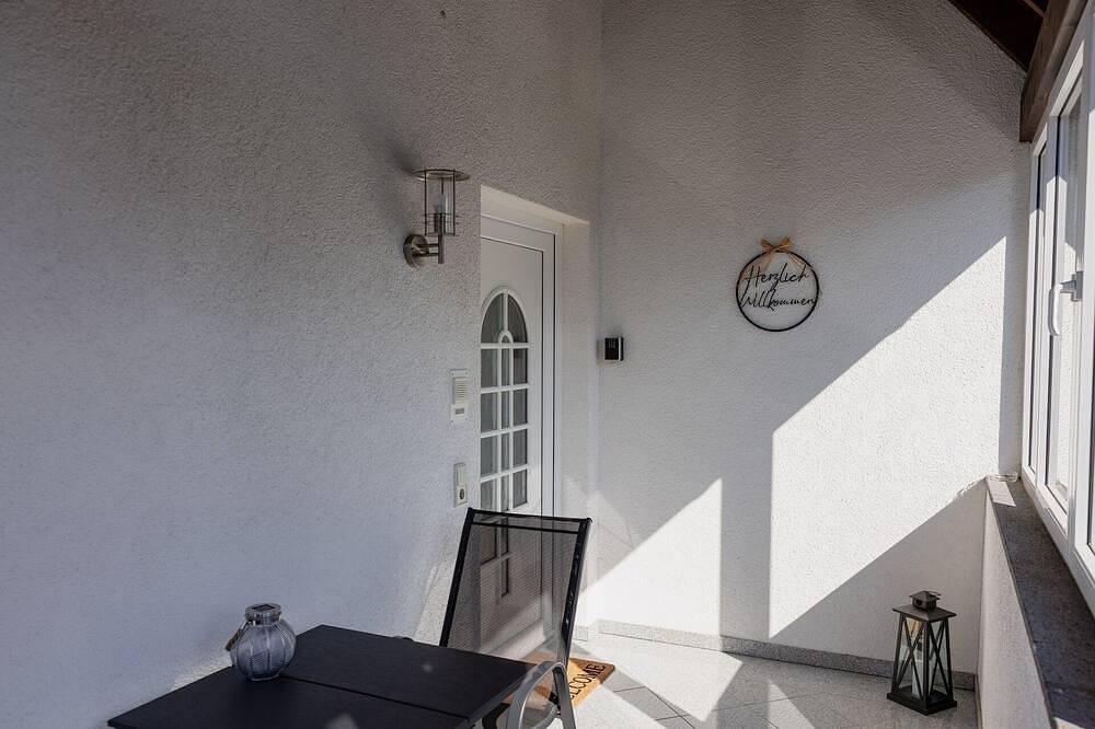 Ganze Wohnung, Ferienwohnung Moselurlaub Winningen mit Moselblick in Winningen, Osteifel