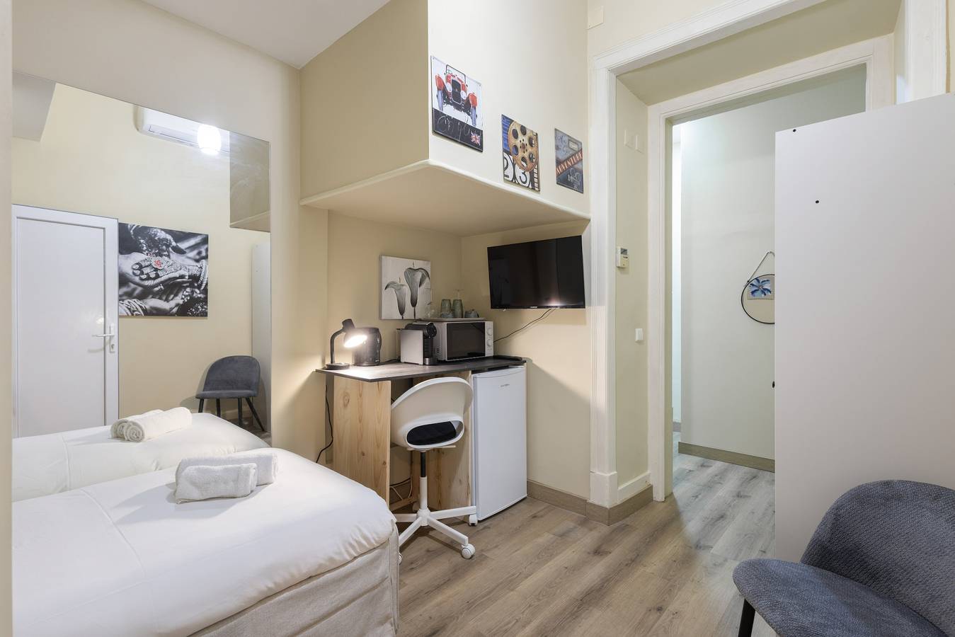 Entire holiday apartment, Lisbon Uptown Rooms V in Lisbon, Costa de Lisboa