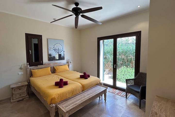 Luxusvilla mit Panorama-Meerblick für 12 Personen, großer Pool, BBQ Haus in Cala Murada, Manacor