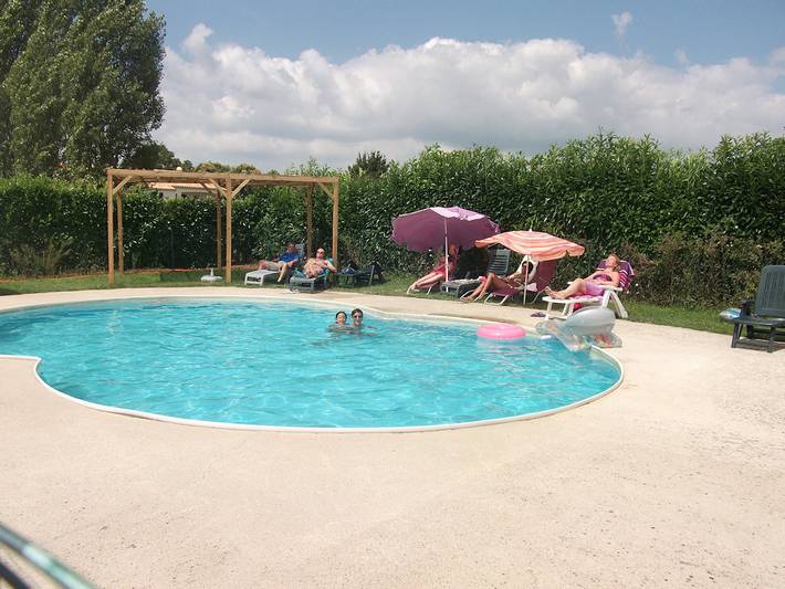 Gîte pour 8 personnes, avec jardin ainsi que piscine et terrasse dans Fontenay-le-Comte - 2