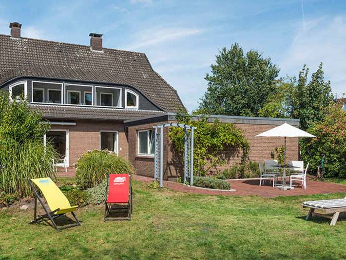Ferienwohnung für 4 Personen, mit Balkon und Terrasse sowie Garten