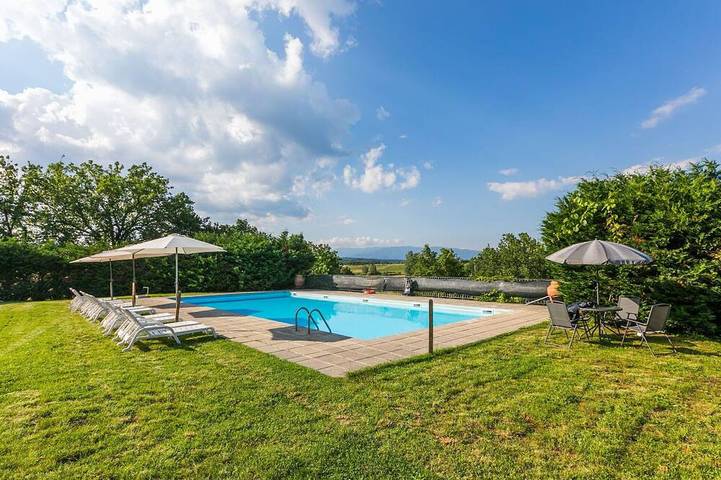 Ferienwohnung für 5 Personen, mit Pool und Garten