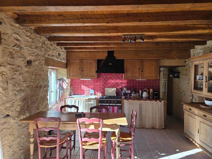 Location de vacances pour 6 personnes, avec jardin et piscine à Meyrals - 3