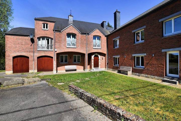 Location de vacances pour 28 personnes dans Petit-Han