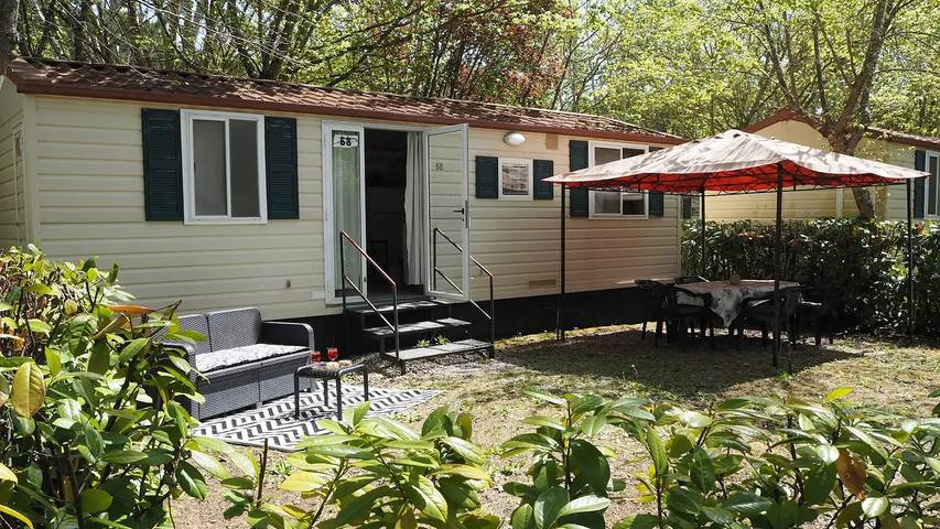 Camping per 6 persone, con giardino e piscina, con animali domestici in Chianti