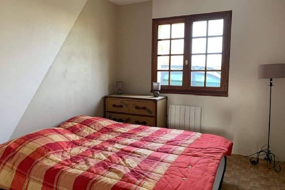 Villa for 6 near the sea with heated pool in Jard-sur-Mer, Vandea