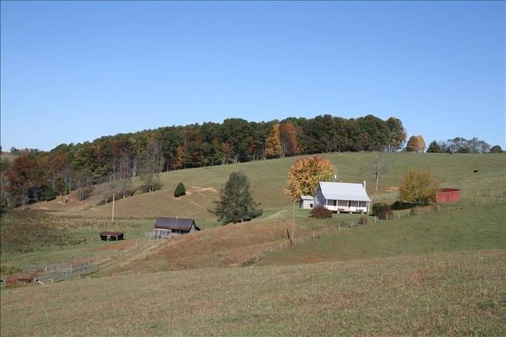 Log cabin for 6 people, with terrace and garden, with pets in Virginia