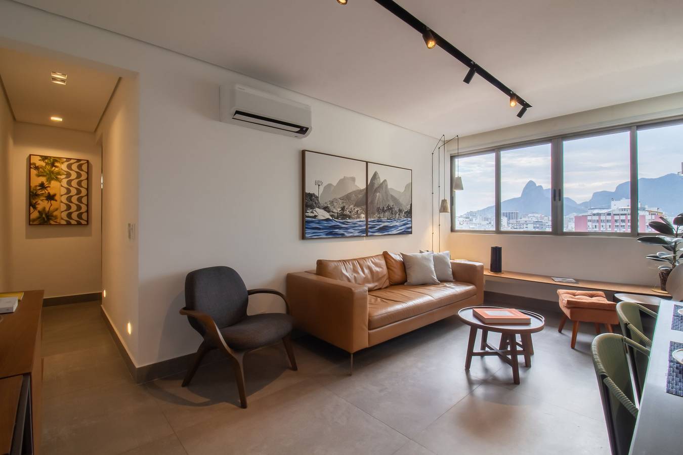 Entire apartment, 10 minutes from Ipanema beach | Ac1007 in Copacabana, Rio de Janeiro