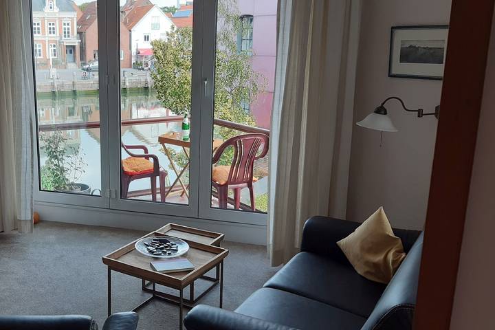 Ferienwohnung für 2 Personen, mit Balkon und Balkon/Terrasse sowie Seeblick in Husum