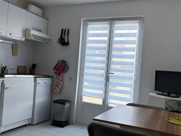 Gîte pour 5 personnes, avec piscine et terrasse dans Plage Mateille - 4