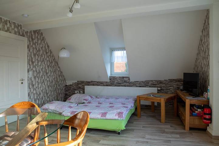 Ganze Wohnung, Kleine aber feine Ferienwohnung für max. 4Personen in Stadtlauringen, Rhön-Bayern