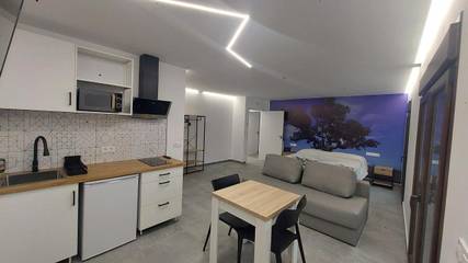 Casa rural para 3 personas, con vistas además de jardín y balcón en Els Ports