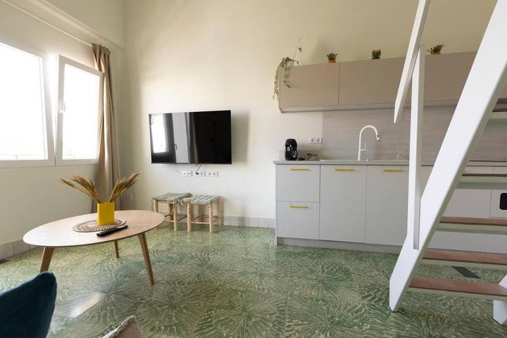 Apartamento de vacaciones para 6 personas, con terraza además de piscina y jardín - 1